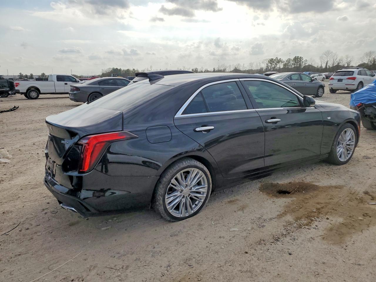 2022 Cadillac Ct4 Premium Luxury - Фото 3