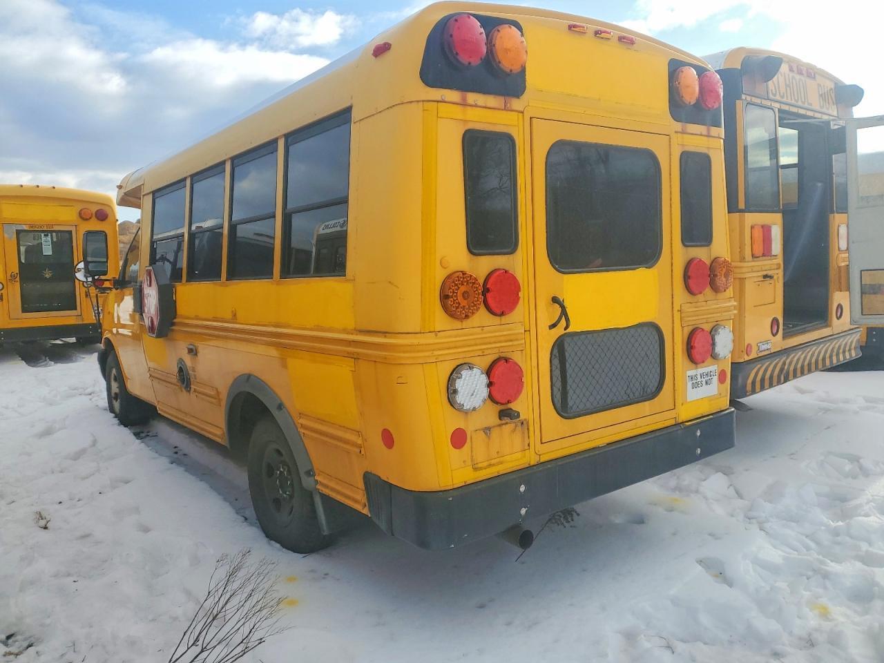 2009 GMC Micro Bird G3500 - School Bus - Фото 3
