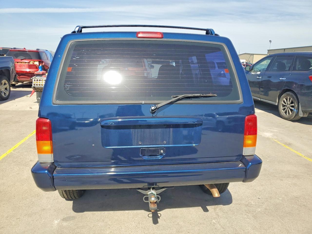 2001 Jeep Cherokee Sport - Image 6