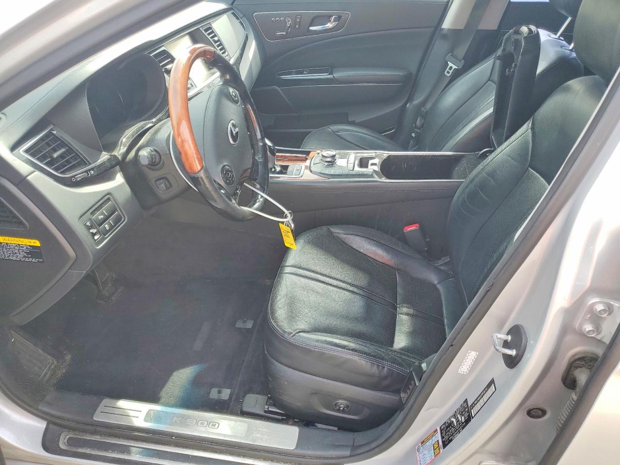2015 Kia K900 - Image 7