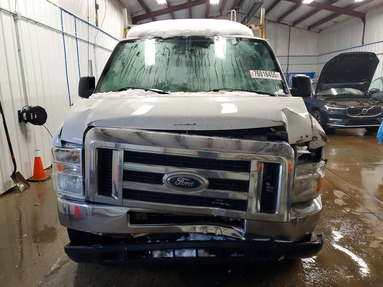 2013 Ford E250 Delivery Van - Фото 5