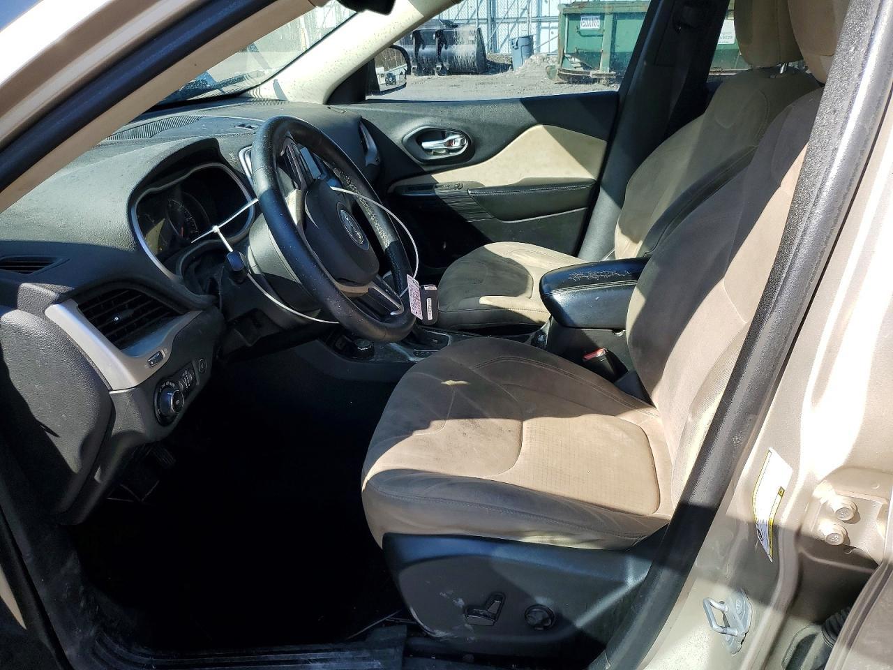 2015 Jeep Cherokee Latitude - Image 7