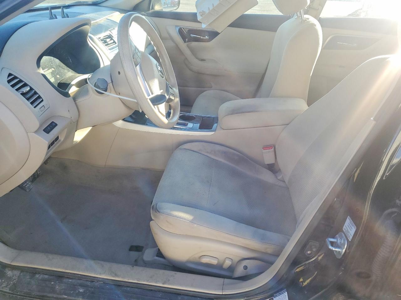2014 Nissan Altima 2.5 - Image 7