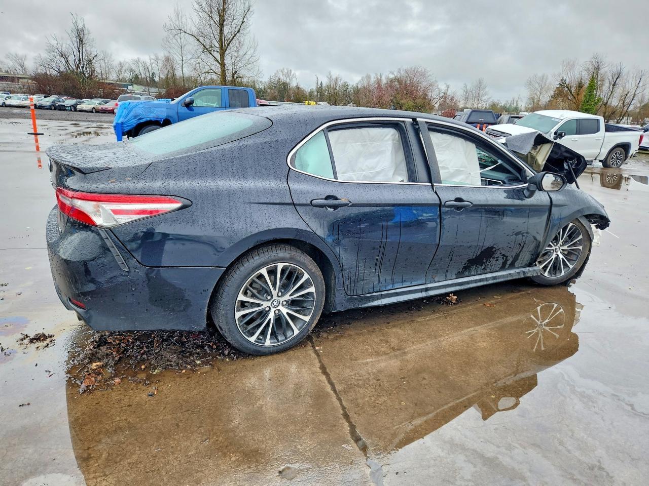 2018 Toyota Camry Se - Фото 3