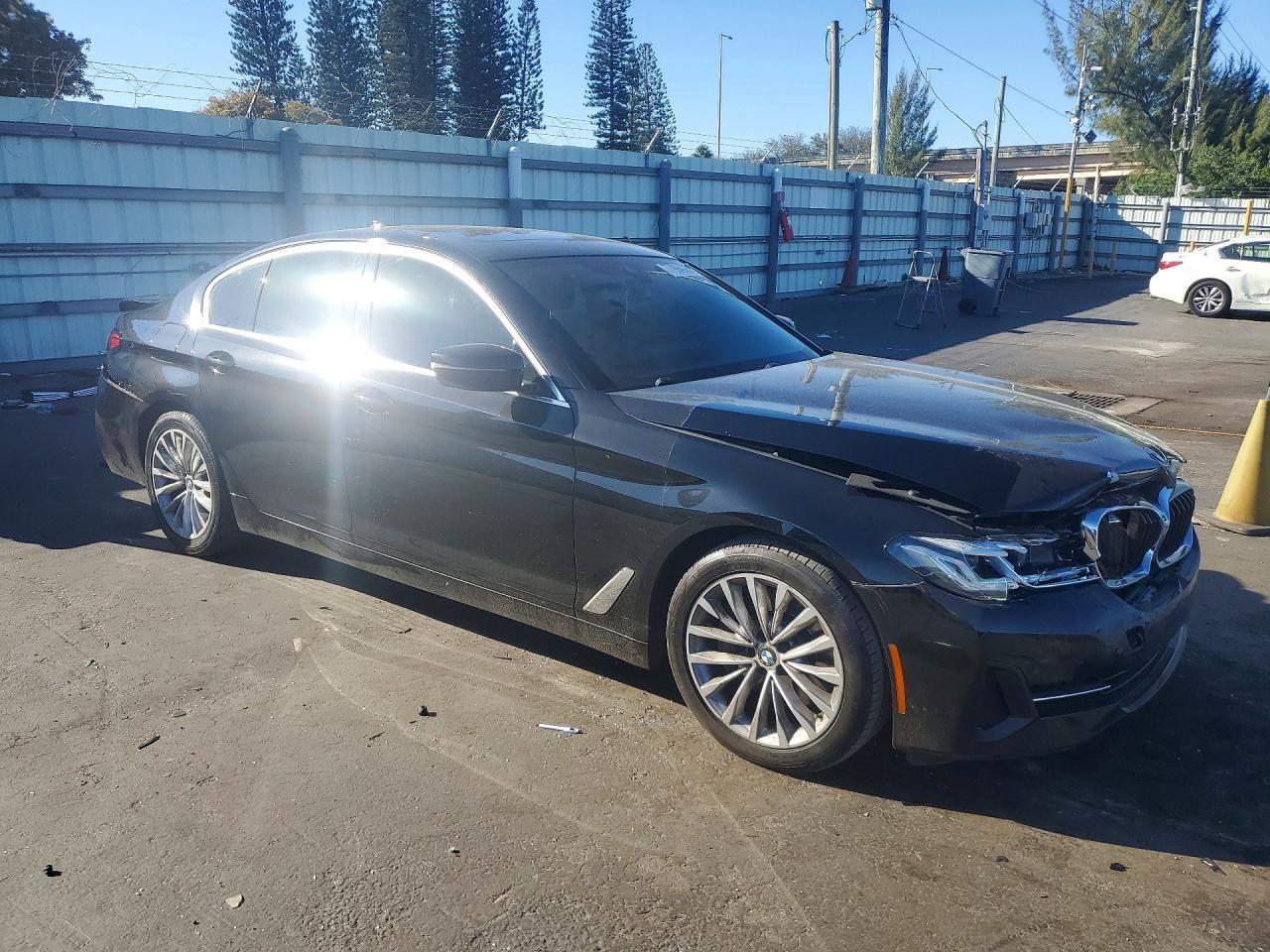 2023 BMW 530 I - Фото 4