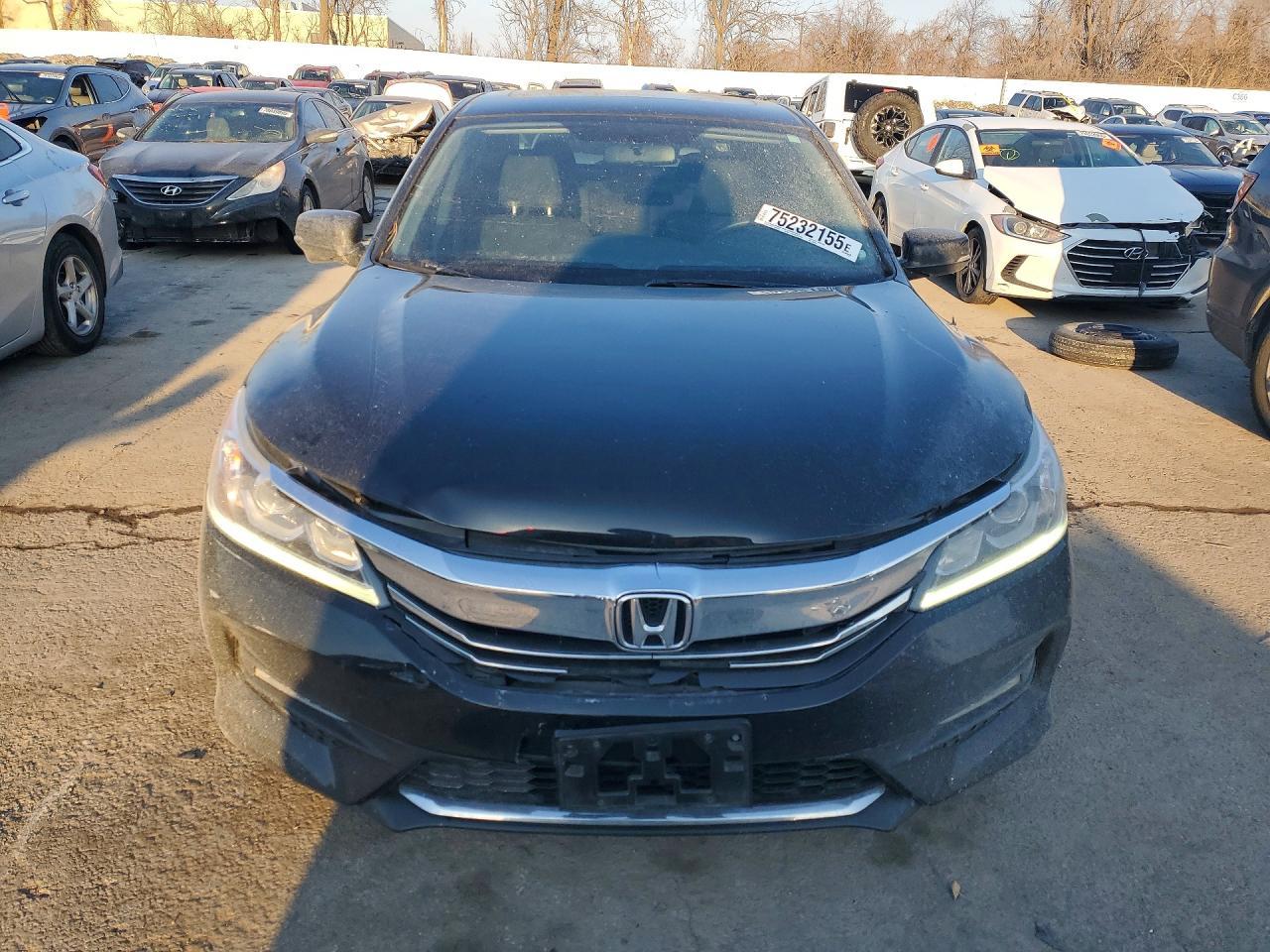 2016 Honda Accord Ex - Фото 5