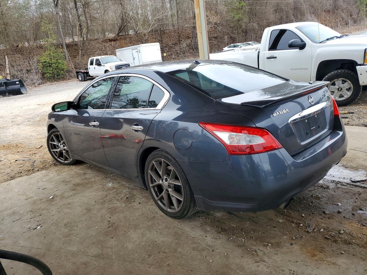 2010 Nissan Maxima S - Фото 2