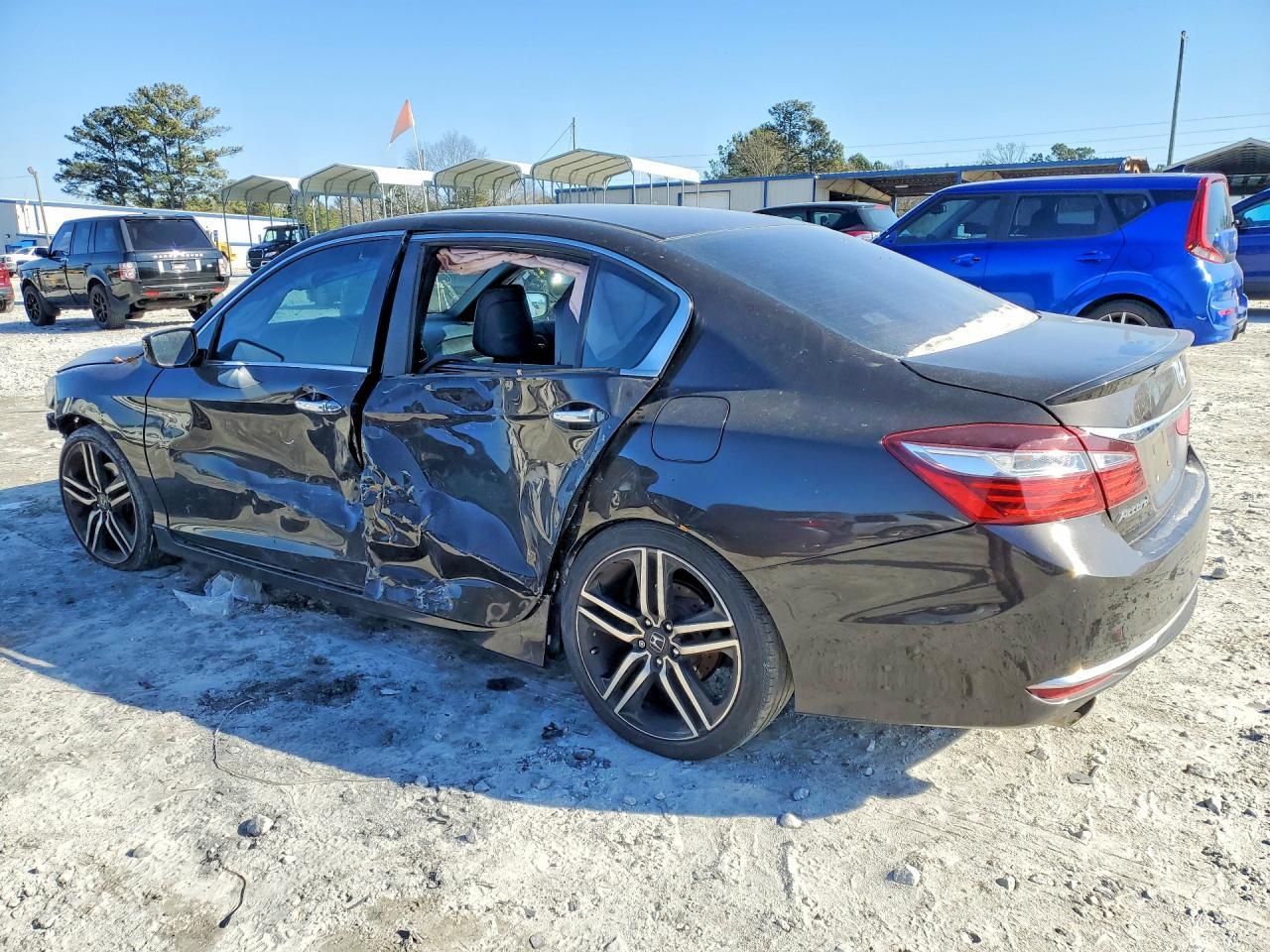 2016 Honda Accord Sport - Image 2