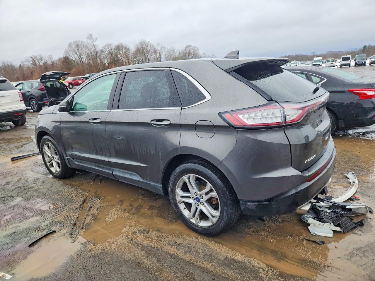 2017 Ford Edge Titanium - Фото 2