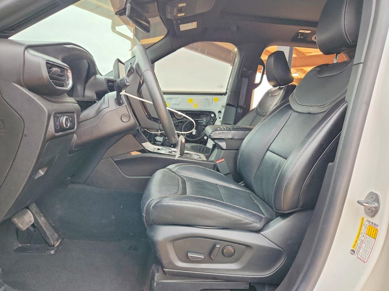 2023 Ford Explorer St - Image 7