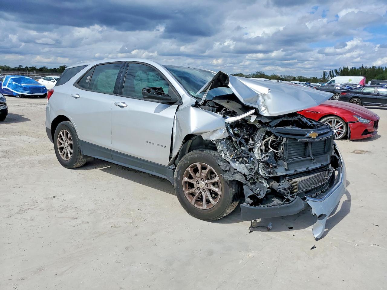 2019 Chevrolet Equinox Ls - Фото 4