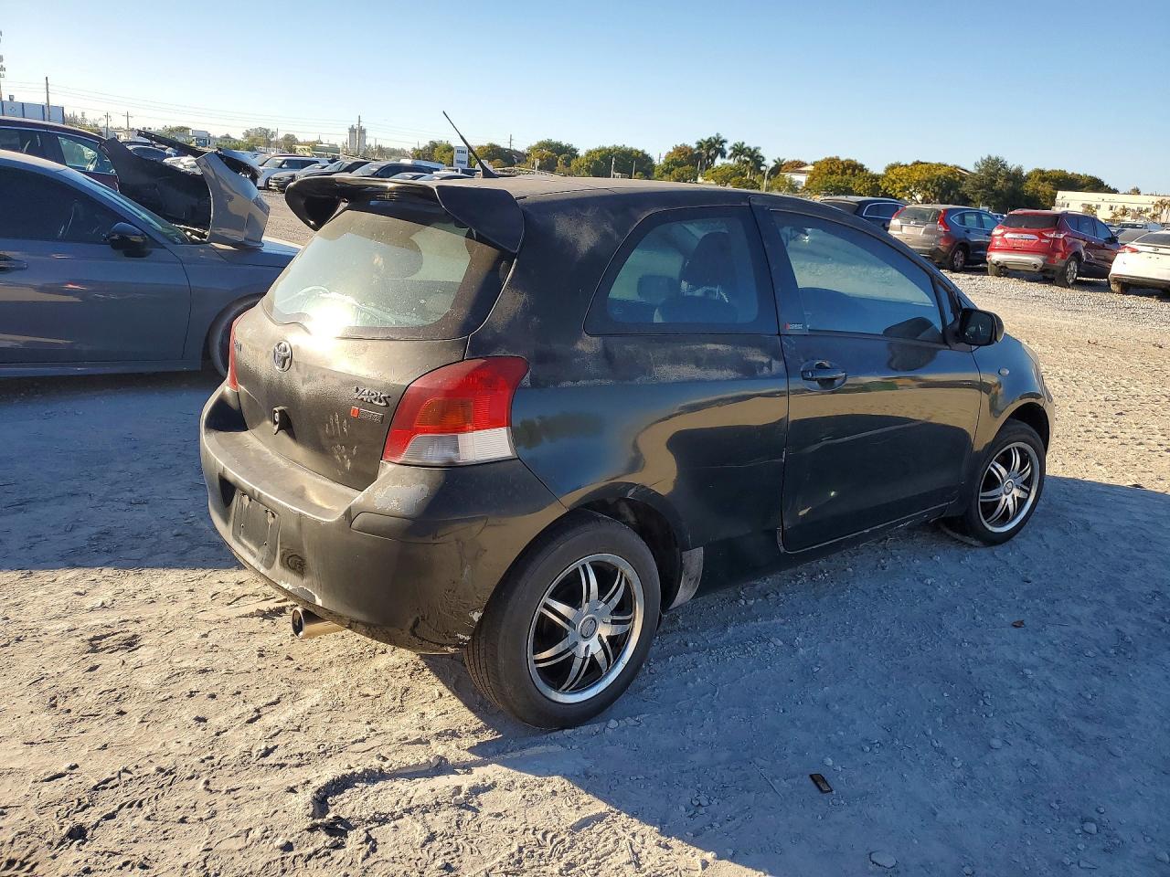 2009 Toyota Yaris - Фото 3
