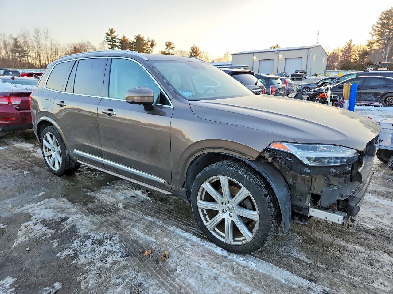 2017 Volvo Xc90 T6 - Фото 4