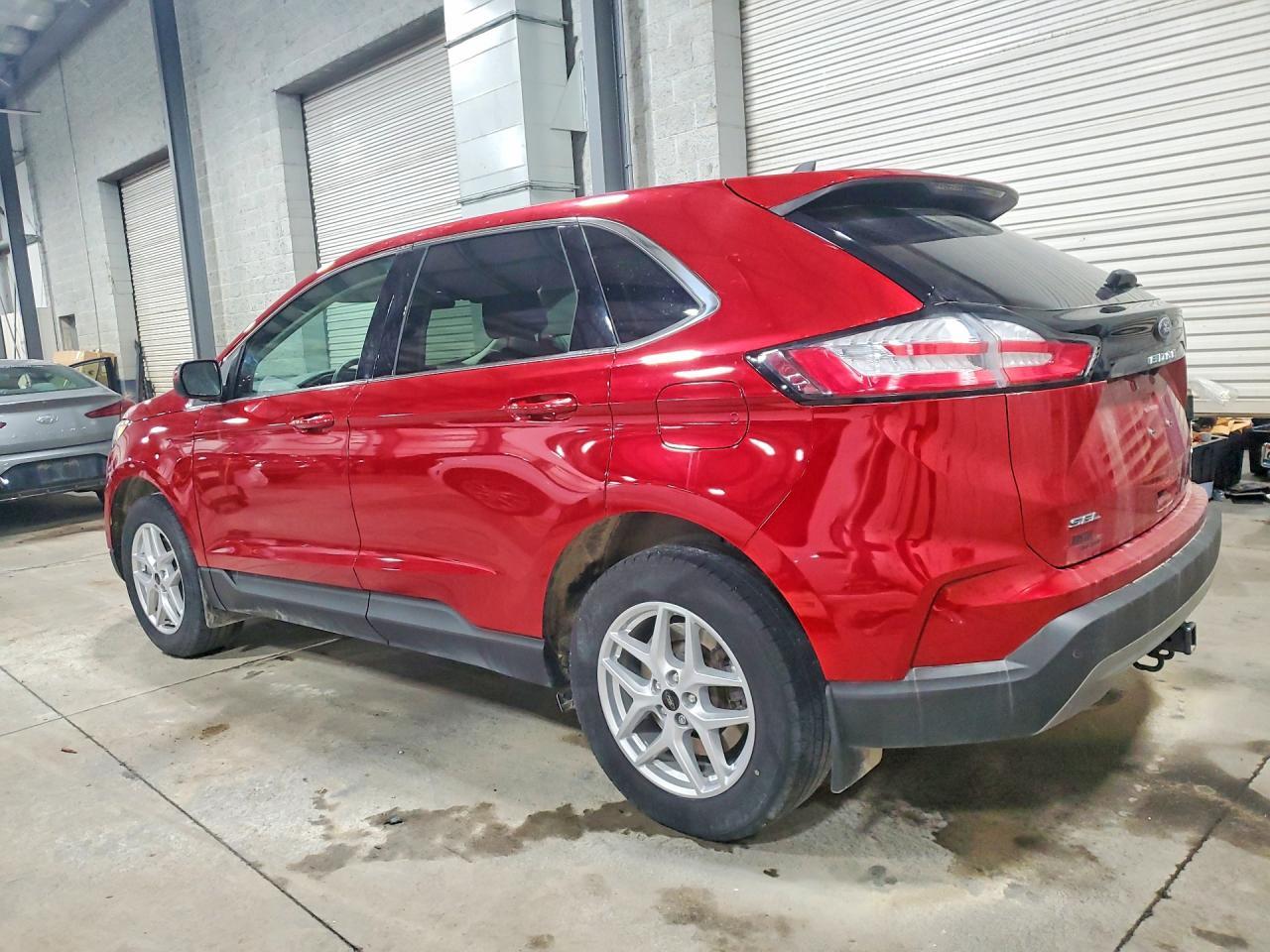 2023 Ford Edge Sel - Image 2