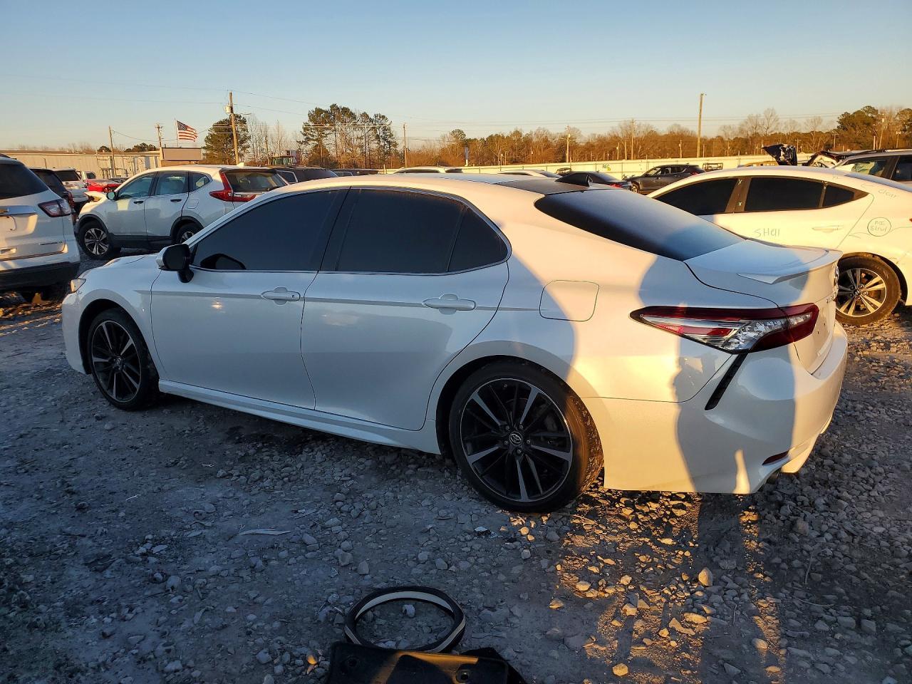 2019 Toyota Camry Xse - Фото 2