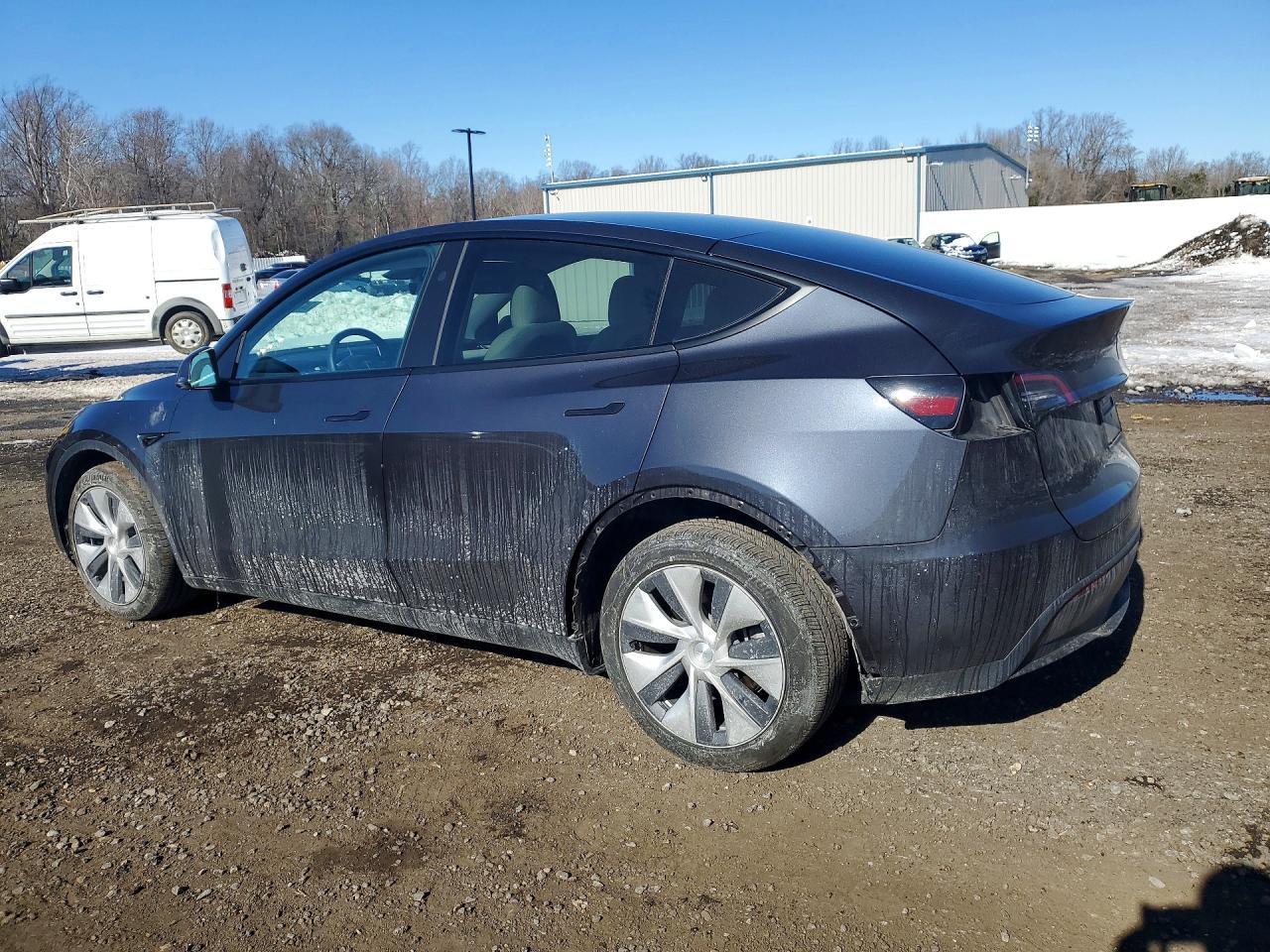 2024 Tesla Model Y - Image 2