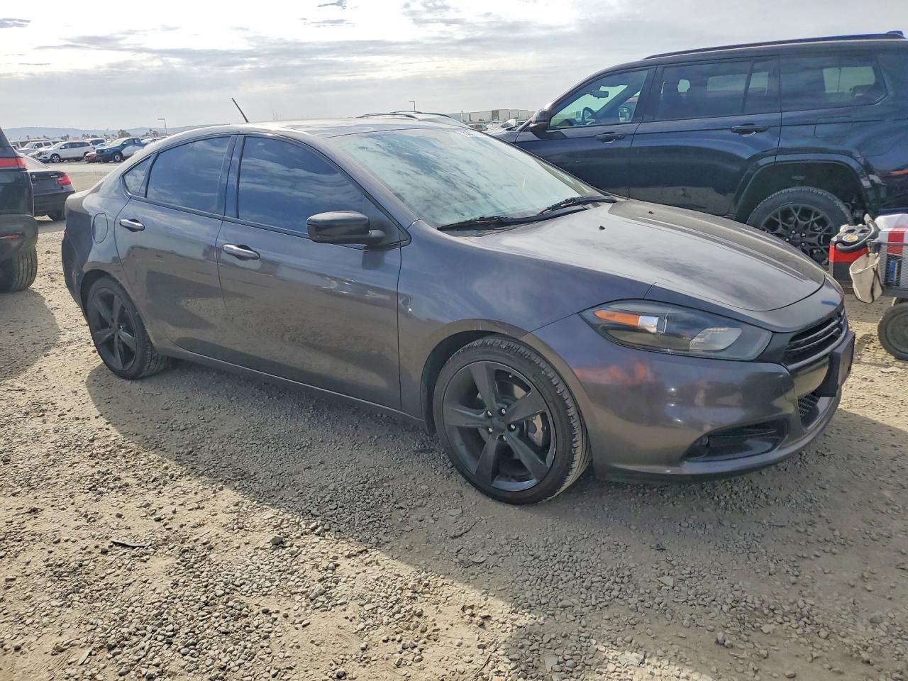 2015 Dodge Dart Sxt - Image 4