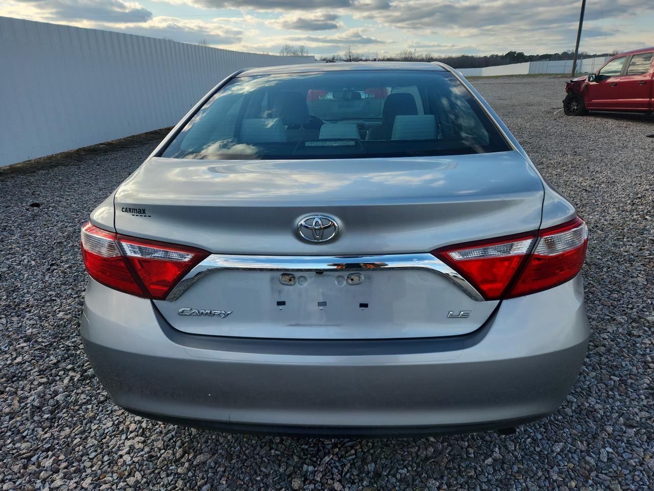 2015 Toyota Camry Le - Фото 6