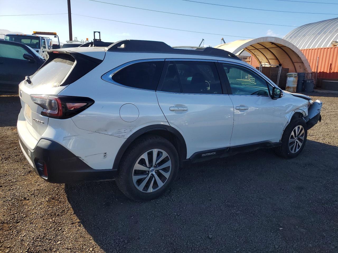 2022 Subaru Outback Premium - Фото 3
