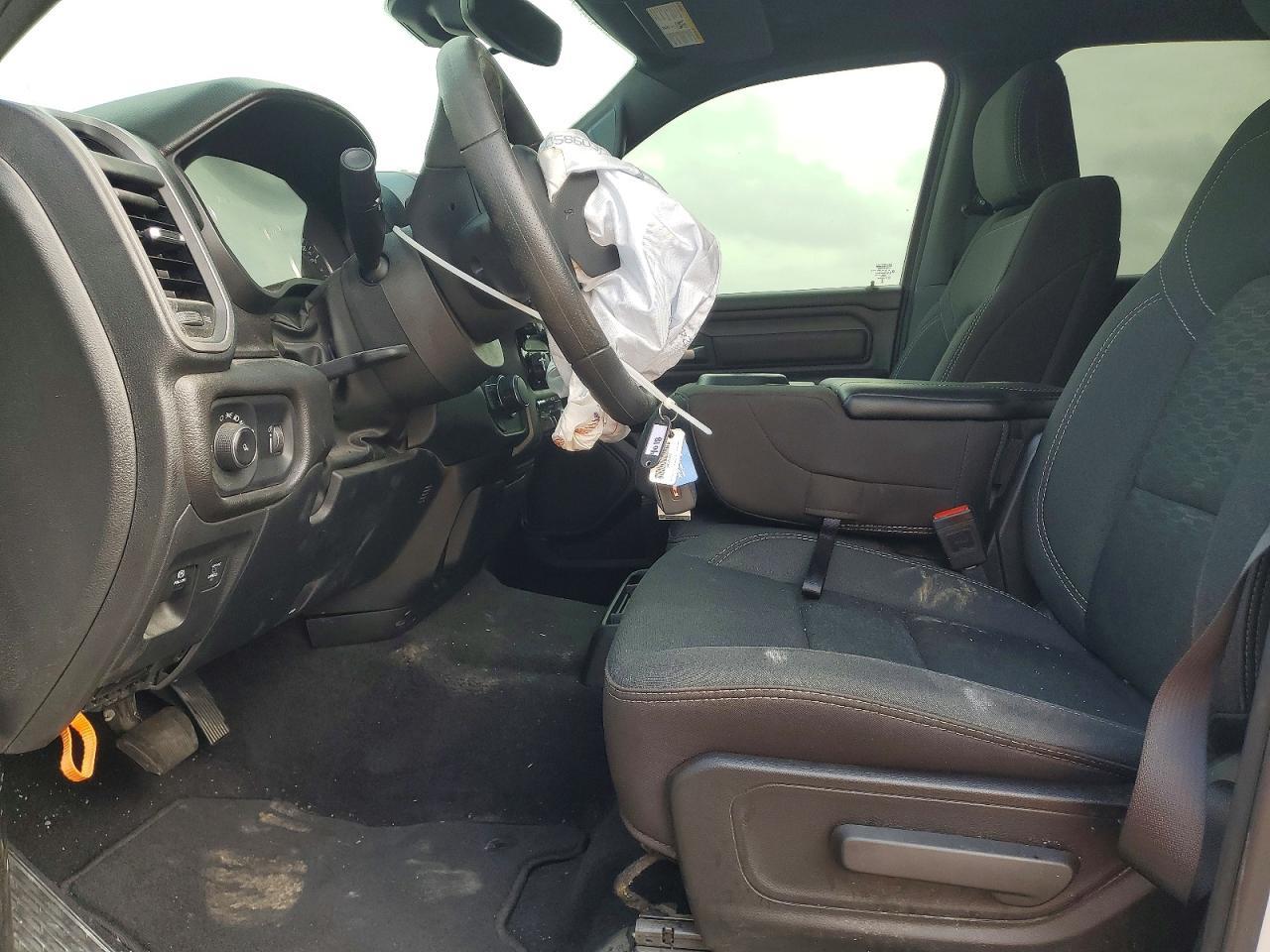 2025 Ram 1500 Tradesman - Фото 7