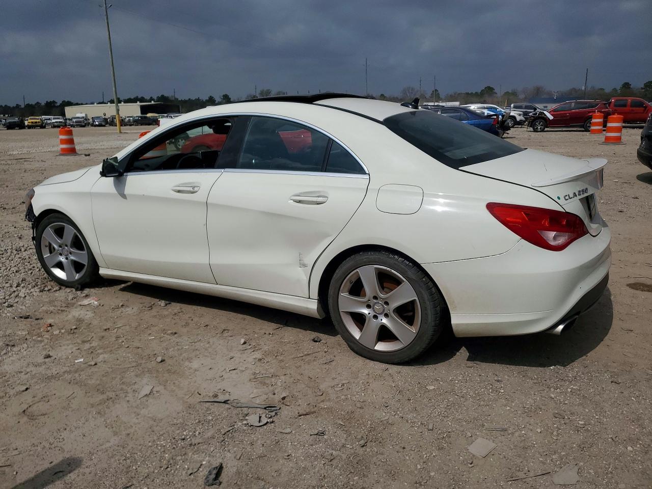 2016 Mercedes-Benz Cla 250 4Matic - Image 2