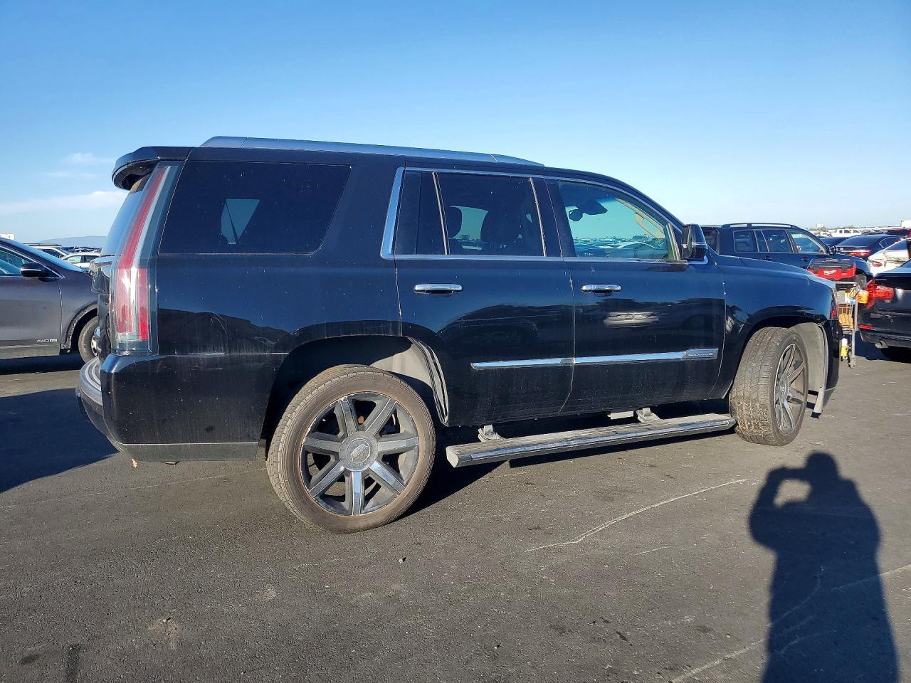2016 Cadillac Escalade - Фото 3