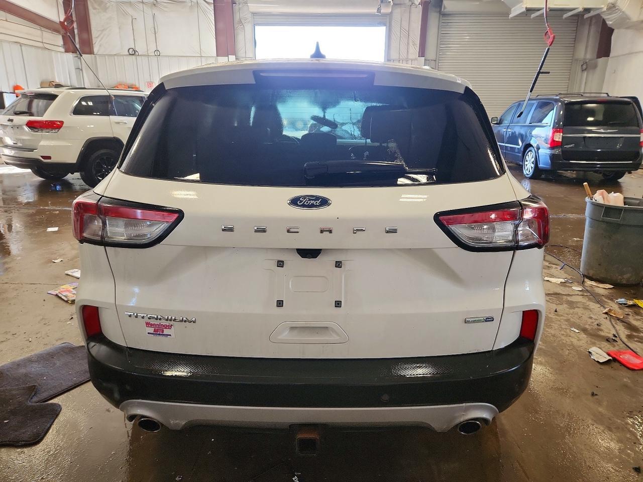 2020 Ford Escape Titanium - Фото 6