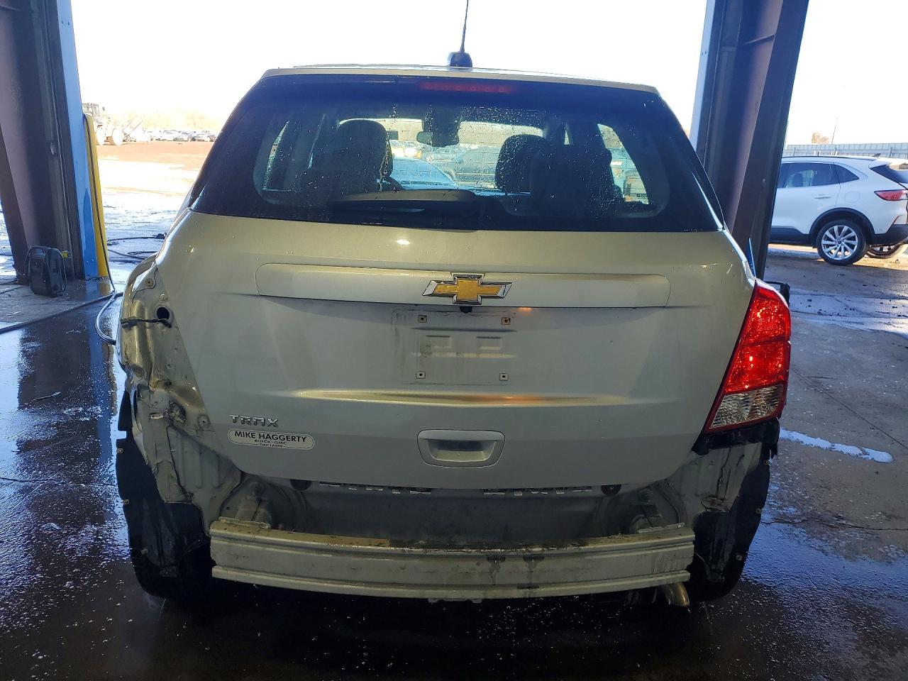 2018 Chevrolet Trax Ls - Image 6