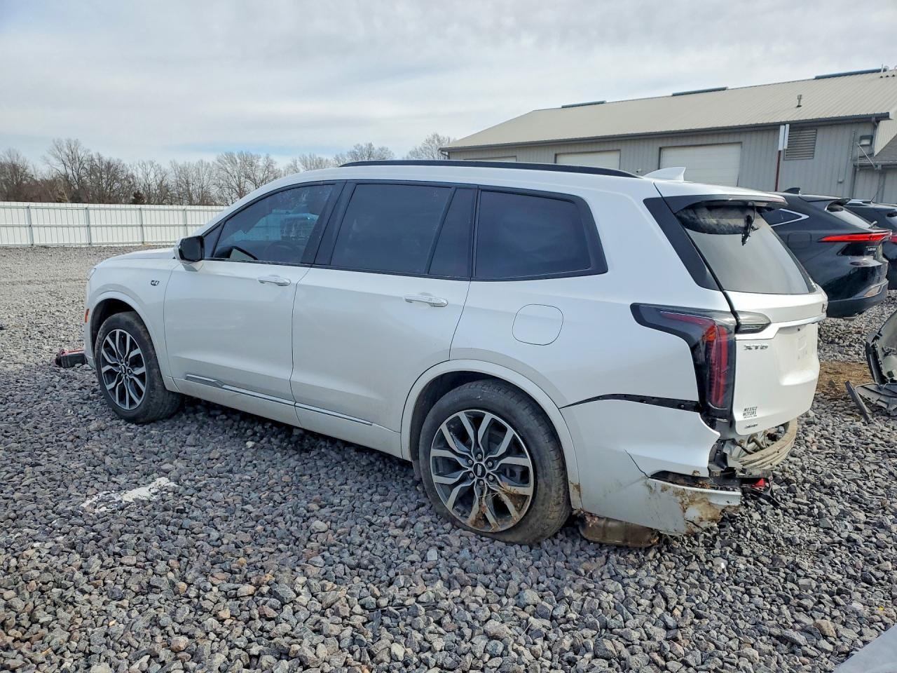 2021 Cadillac Xt6 Sport - Фото 2