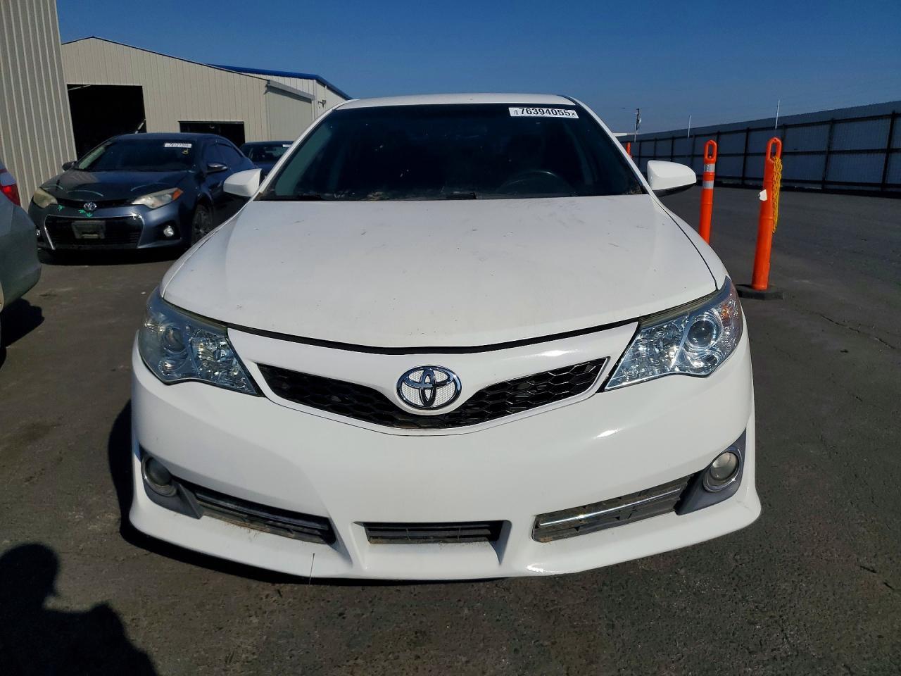 2014 Toyota Camry L - Фото 5
