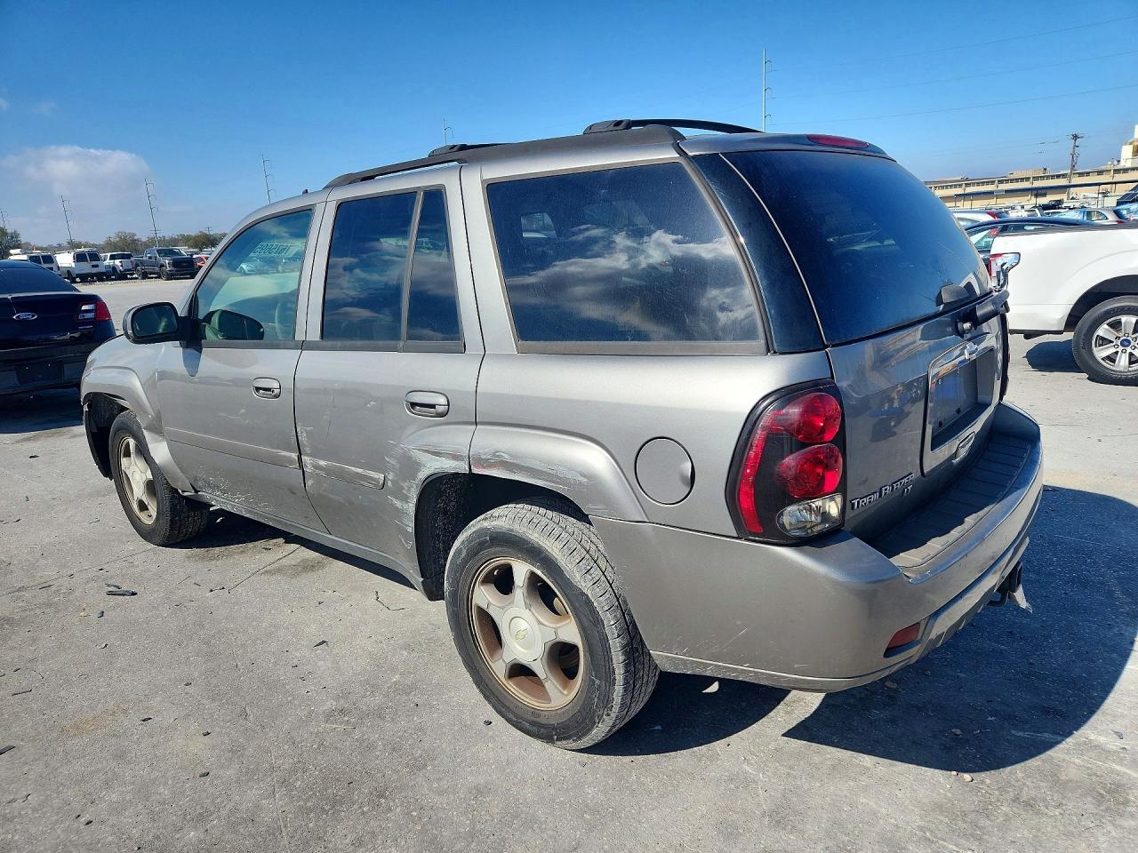 2008 Chevrolet Trailblazer Ls - Image 2