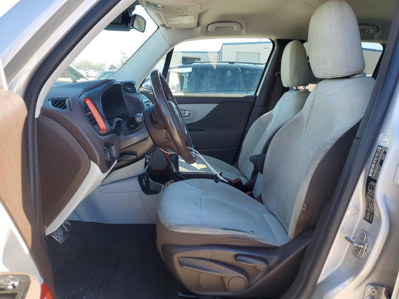 2017 Jeep Renegade Latitude - Фото 7