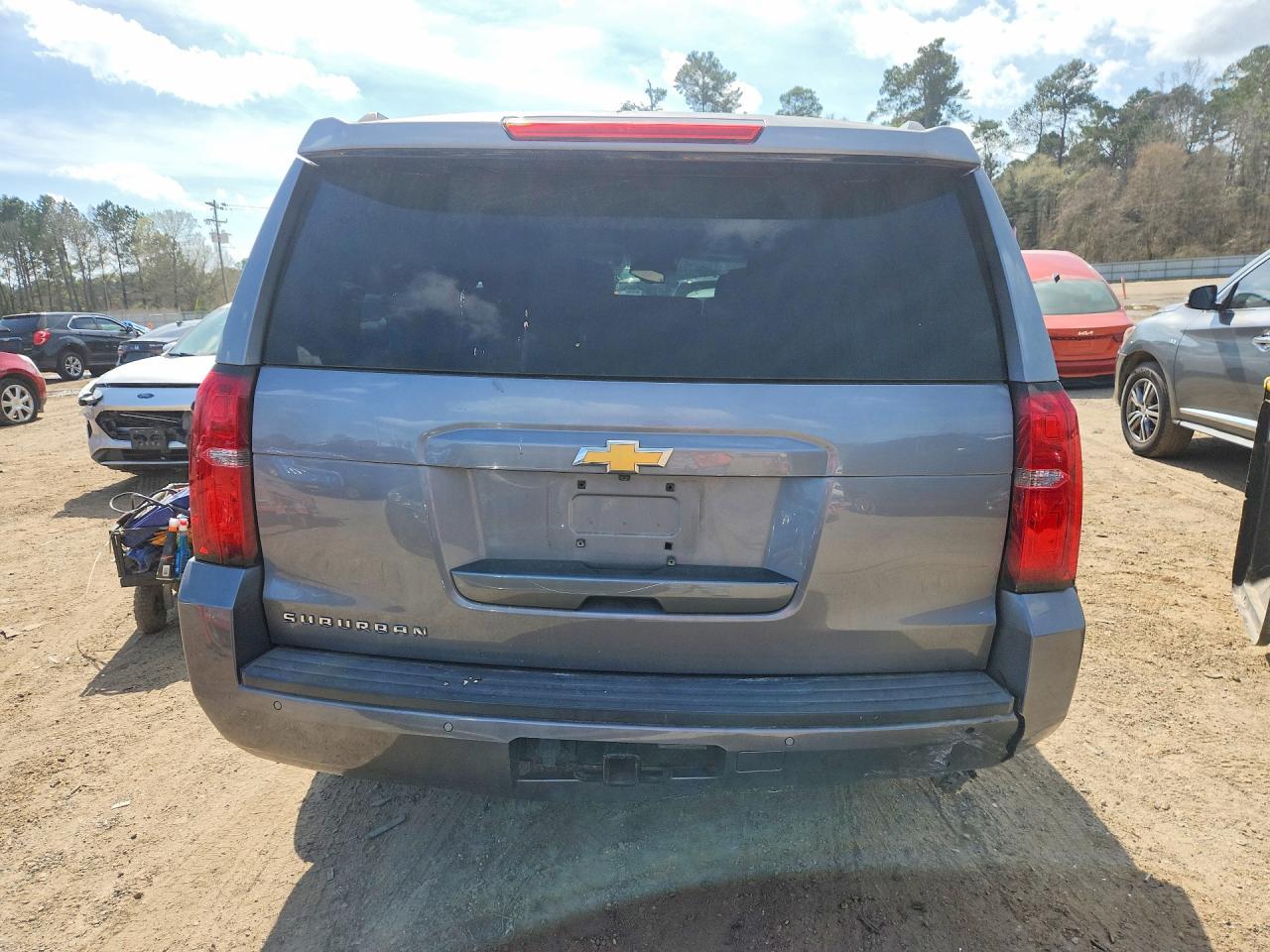 2018 Chevrolet Suburban C1500 Lt - Фото 6