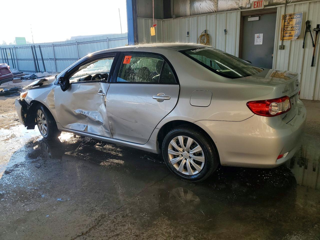 2012 Toyota Corolla Le - Image 2