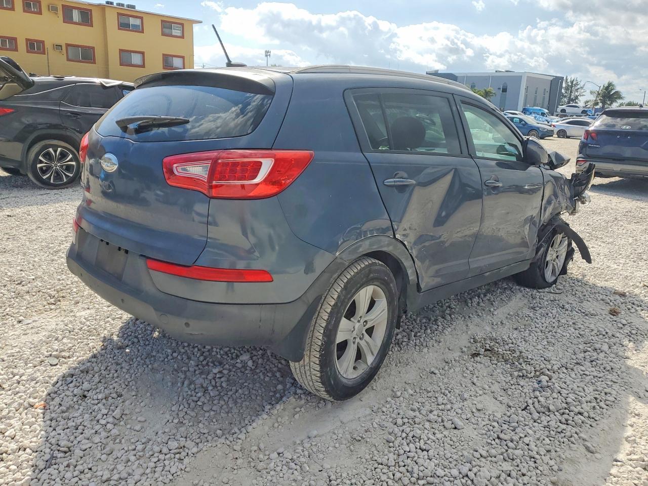 2013 Kia Sportage Base - Image 3
