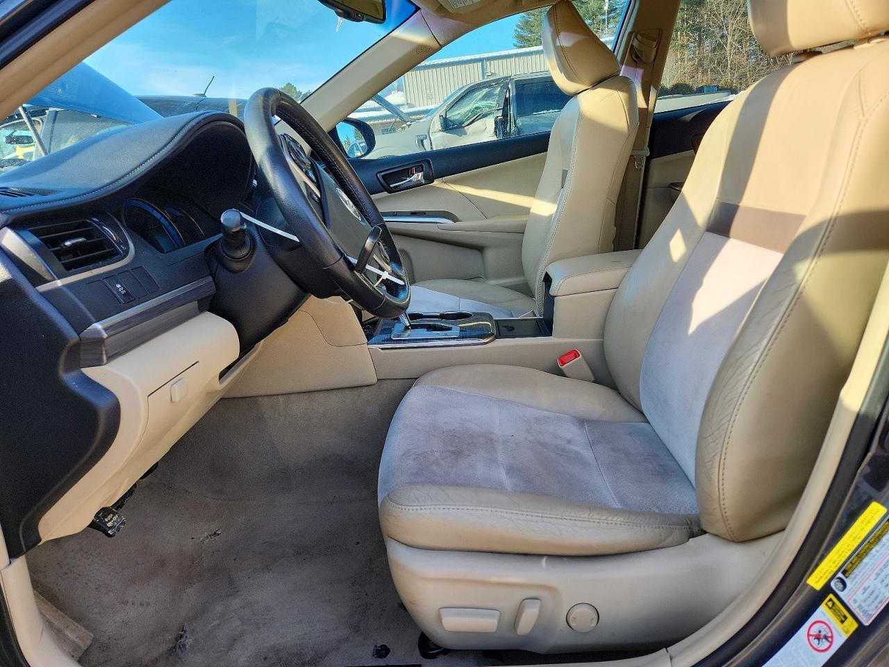 2012 Toyota Camry Hybrid - Image 7