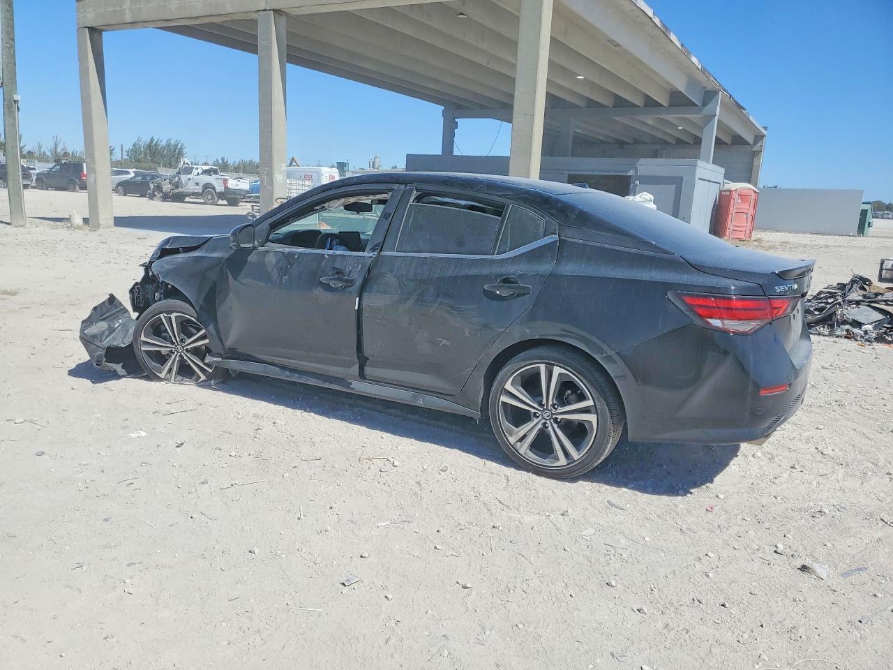 2023 Nissan Sentra Sr - Фото 2