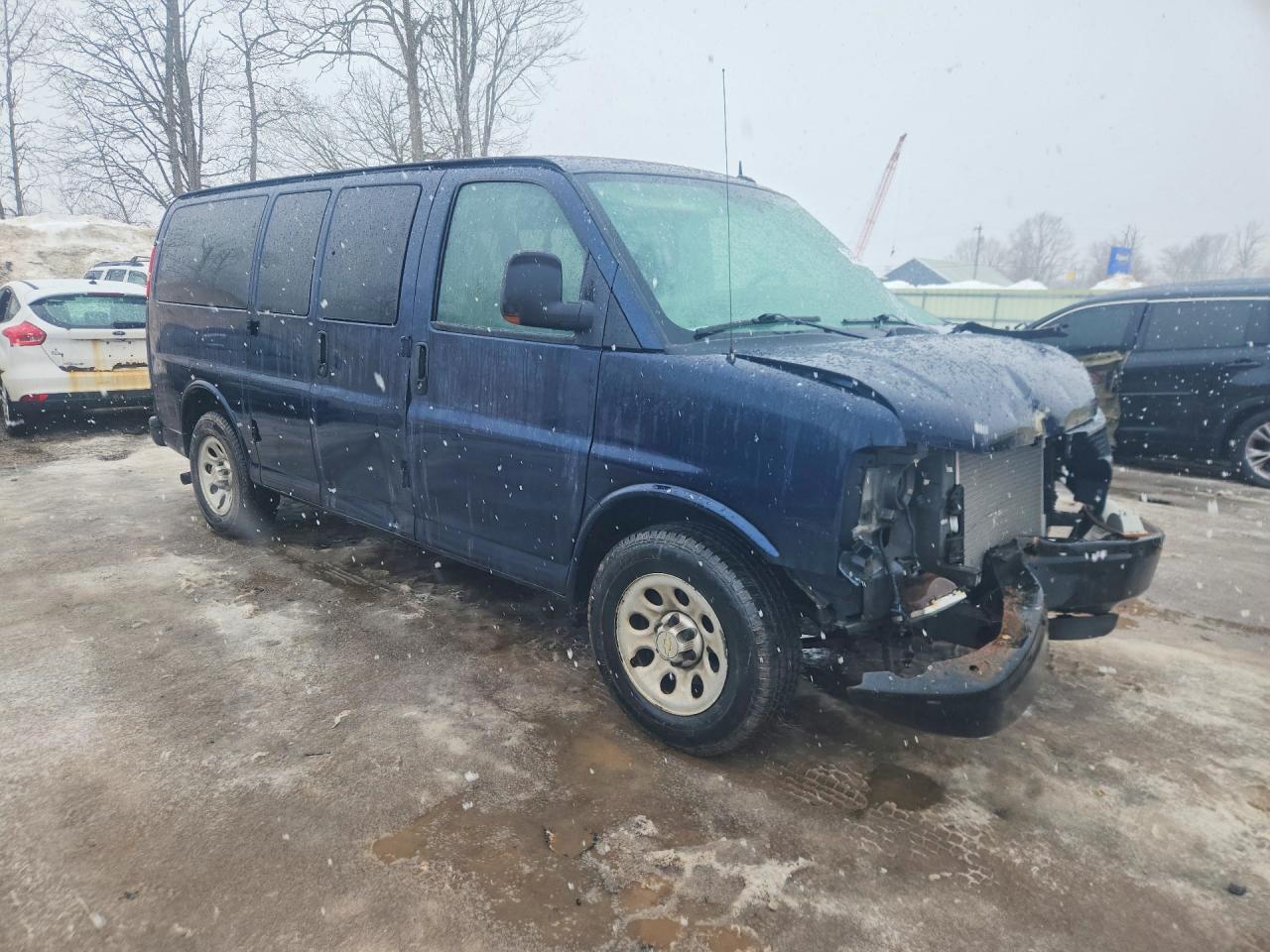 2011 Chevrolet Express G1500 Ls - Фото 4