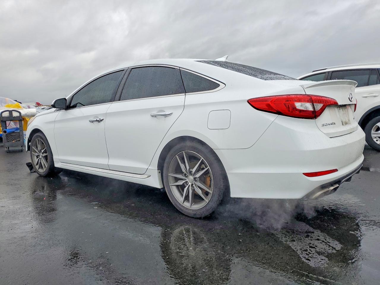 2015 Hyundai Sonata Sport - Фото 2