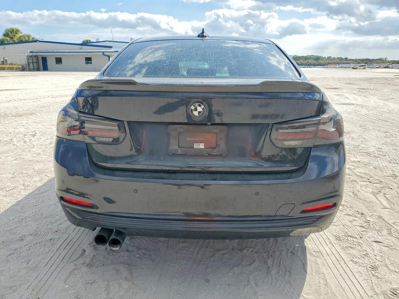 2017 BMW 330 I - Фото 6