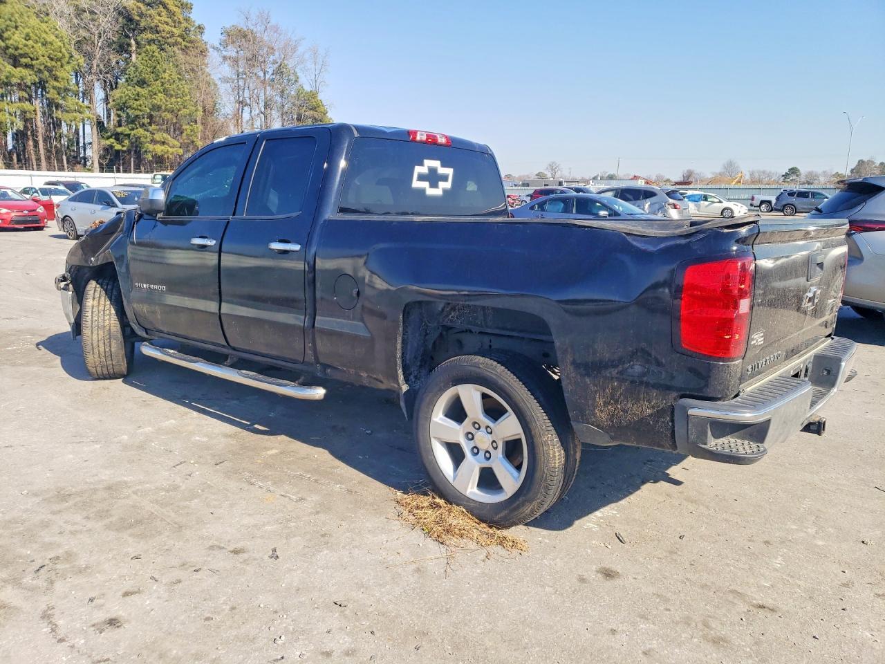 2015 Chevrolet Silverado C1500 - Image 2
