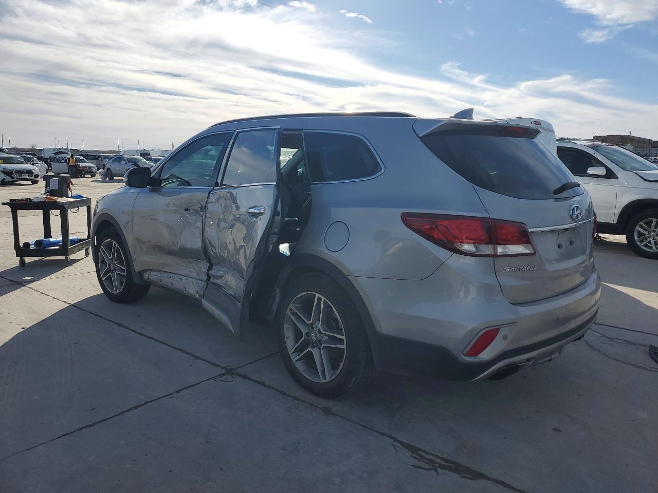 2017 Hyundai Santa Fe Se Ultimate - Фото 2