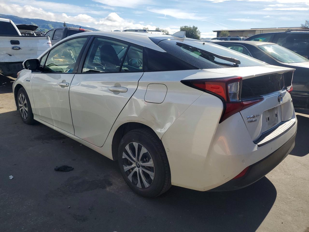 2020 Toyota Prius Le Awd-E - Фото 2