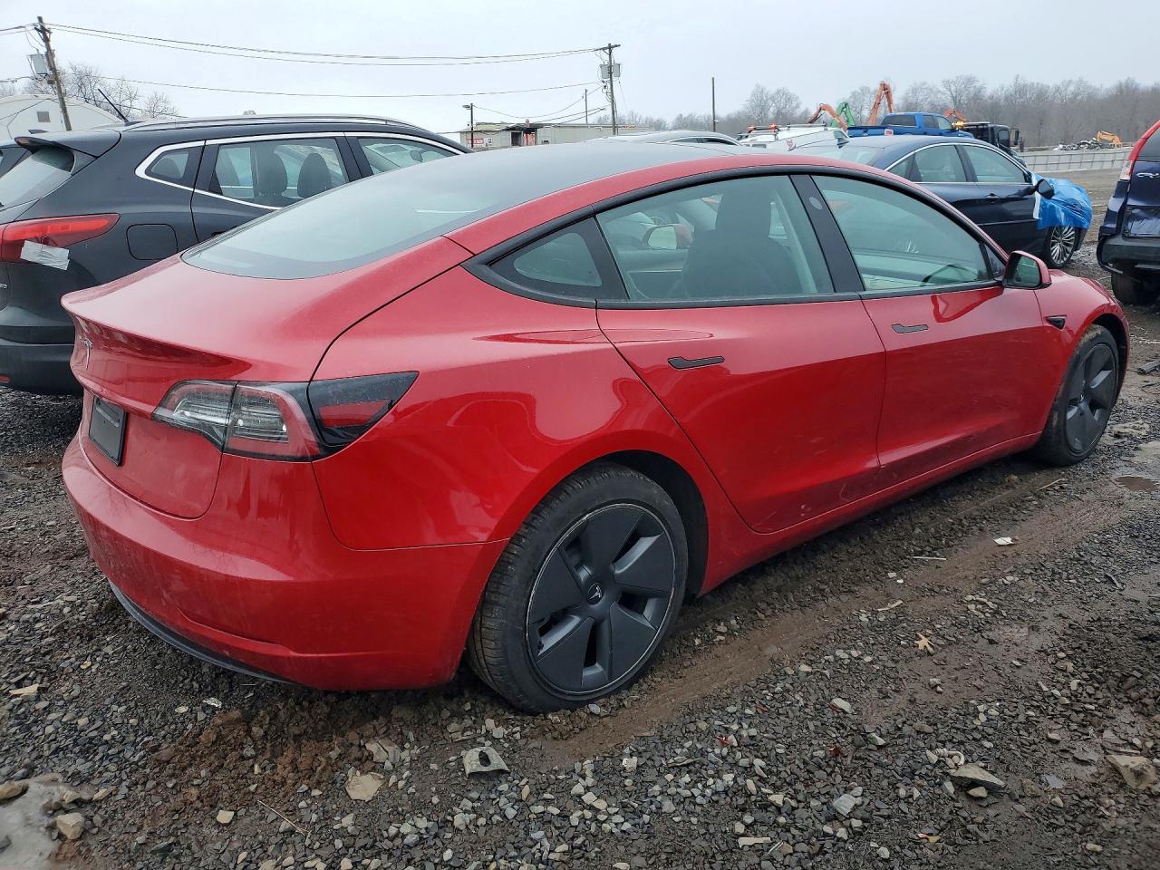 2023 Tesla Model 3 - Фото 3