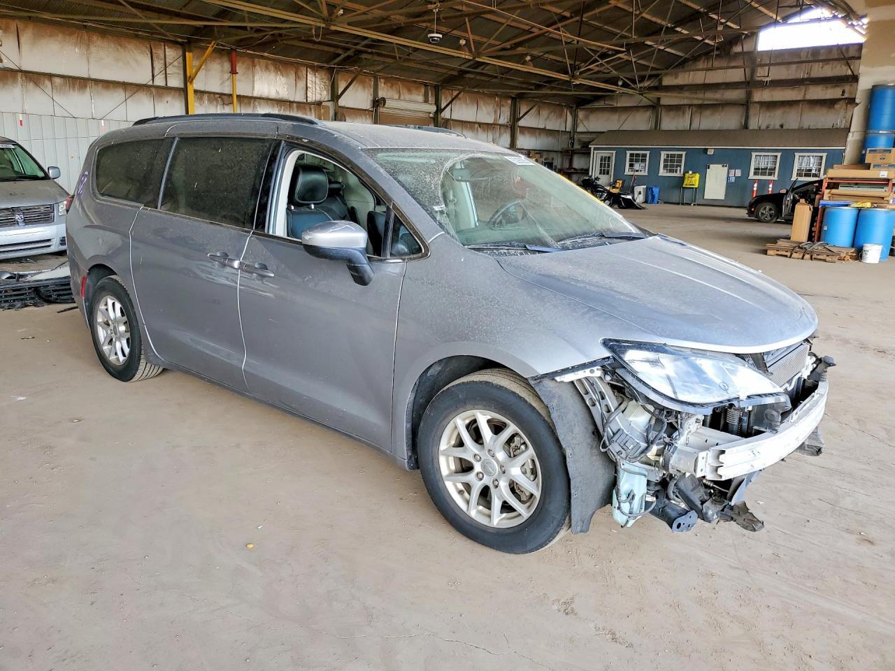 2020 Chrysler Voyager Lxi - Фото 4