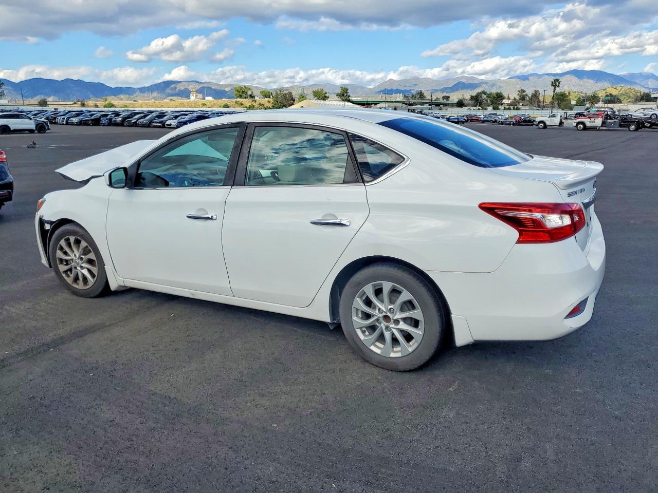 2017 Nissan Sentra S - Фото 2