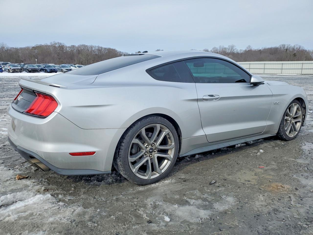2019 Ford Mustang Gt - Фото 3