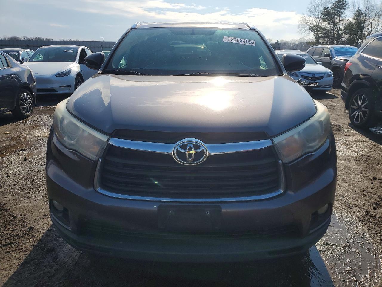 2015 Toyota Highlander Xle - Image 5