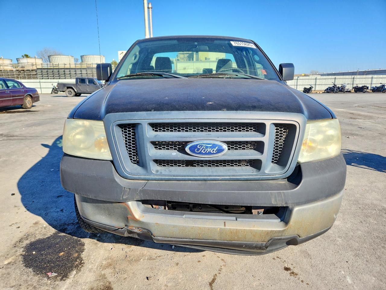 2005 Ford F150 - Image 5