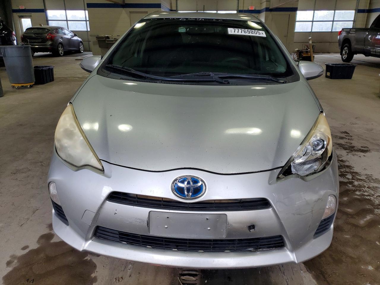 2013 Toyota Prius C - Image 5